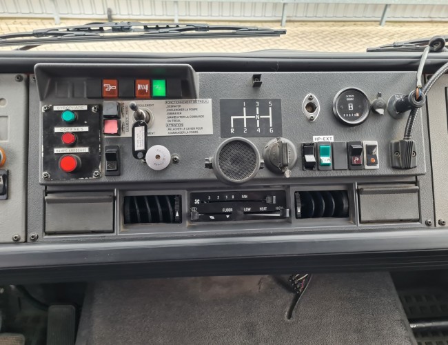 Renault M 210 Midliner 4x4 -Feuerwehr, Fire brigade - 2.500 ltr watertank - 5.6t Winch Expeditie, Camper, Dobbelcabine TT 4408