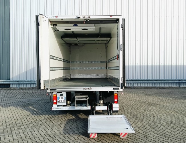 Renault D 210.12 Carrier Supra 850 MT, 2 Evaporators Deepfreeze -30, DHollandia Laadklep, LDW, Loadlift TT 4782