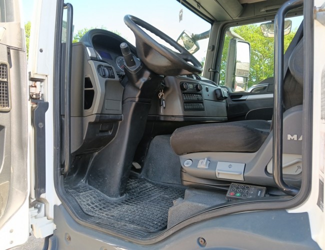 MAN TGS 35.360 8x2 - Hiab 16 TM Crane, Machine transporter, Loading ramp, recovery truck 6.2T. winch TT 4834