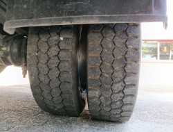 Renault D 210.12 Carrier Supra 850 MT, 2 Verdampers, Diepvries -30, Telma Rem - DHollandia Laadklep, LDW, Loadlift TT 4839