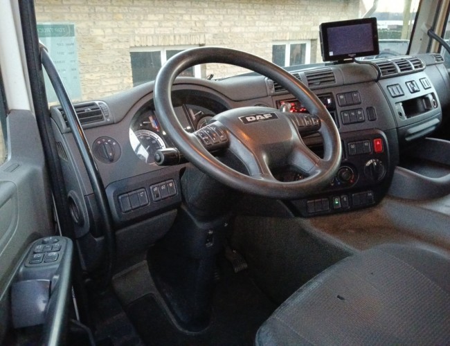 DAF FA CF 260 DHollandia Laadklep, Loadlift 2.000 kg, Slideroof, Smart tacho TT 4885