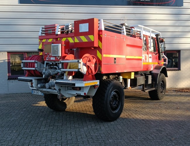 Unimog U 5000 Mercedes Benz -4x4 - (type 437.4) 4000 ltr -Lier, Winch -Feuerwehr Doppelkabine,Uberrollkafig - Camiva TT 4891