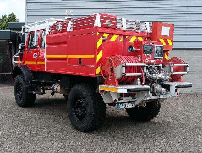 Mercedes-Benz Unimog U 5000 4x4 - (type 437.4) 4000 ltr -Lier, Winch -Feuerwehr Doppelkabine,Uberrollkafig - Rosenbauer - Expeditievoertuig, Camper TT 4836