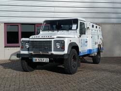 Land Rover Defender 130