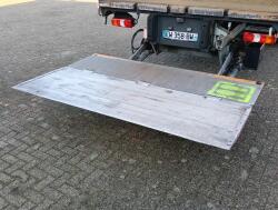 Mercedes-Benz Antos 1830 DHollandia Laadklep, Loadlift 1.500 kg, TT 4884