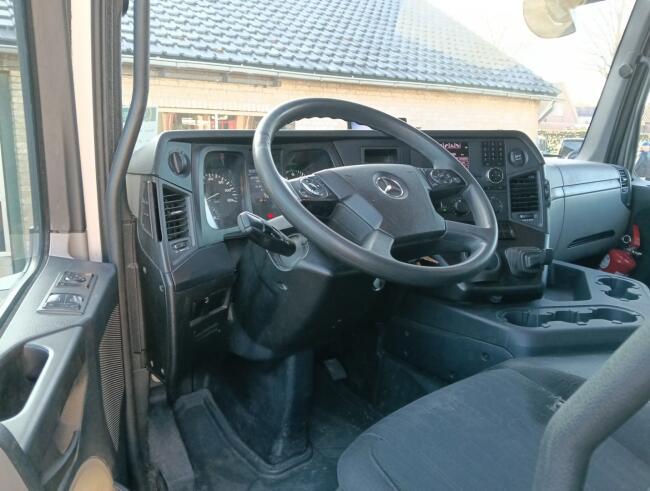 Mercedes-Benz Antos 1830 DHollandia Laadklep, Loadlift 1.500 kg, TT 4884