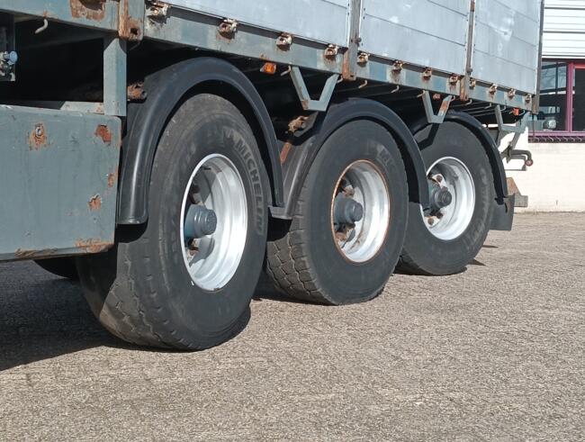 Pacton T3 003 Kennis 14TM Kraan -3 assige steentrailer, Boomtrailer -2 assen gestuurd, Steunpoten TT 4906