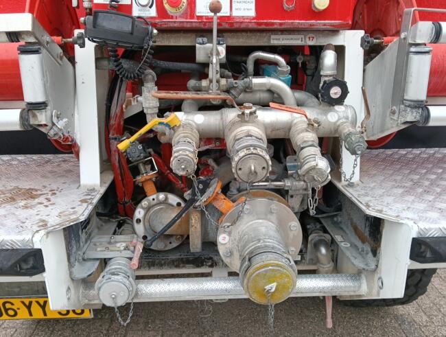 Mercedes-Benz Unimog U 5000 4x4 - (type 437.4) 4000 ltr -Lier, Winch -Feuerwehr Doppelkabine,Uberrollkafig TT 4951