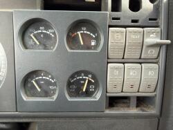 Iveco Eurocargo 180 E28 Bakwagen - Laadklep - D Hollandia DHRMC - Airco TT 4974