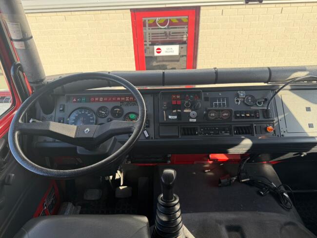 Renault M 210 Midliner 4x4 4x4 - 3.500 ltr watertank -Trekhaak 3500kg - Lier - Brandweer, Feuerwehr, Fire brigade TT 5003