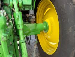 John Deere 6320 4x4 - Stage II - Handgeschakeld - Airco - PTO - Fronthef - 3x DW ventiel + 2x DW ventiel TT 5015