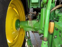 John Deere 6320 4x4 - Stage II - Handgeschakeld - Airco - PTO - Fronthef - 3x DW ventiel + 2x DW ventiel TT 5015